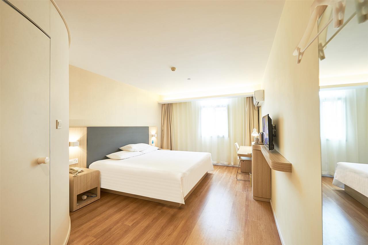 Hanting Hotel Qingdao Zhanqiao Railway Station Exterior foto
